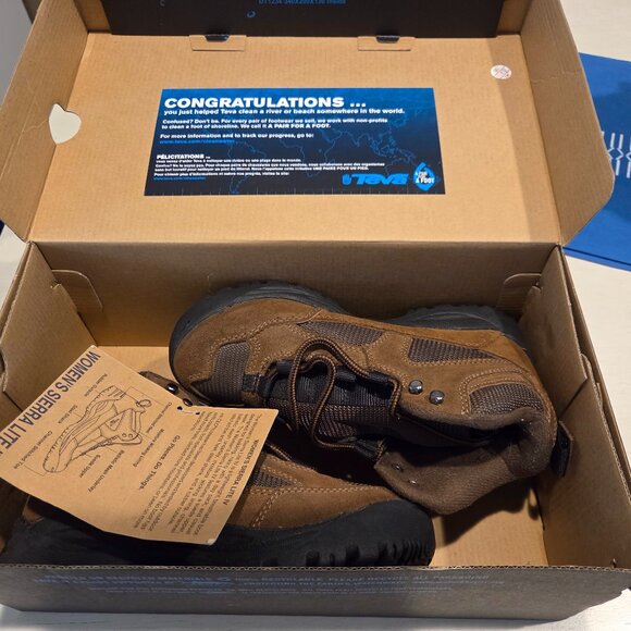 Teva Hi-Tec Sierra Hiking Boots NIB - Picture 1 of 4